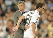 Прикрепленное изображение: 20110104_Jose_Mourinho_y_gonsalo_higuain.jpg