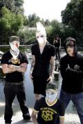 Прикрепленное изображение: HollywoodUndead6.jpeg