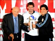 Прикрепленное изображение: Messi_DiStefano2009.jpg